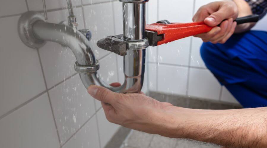 Expert burst pipe repair services in Rexford, MT